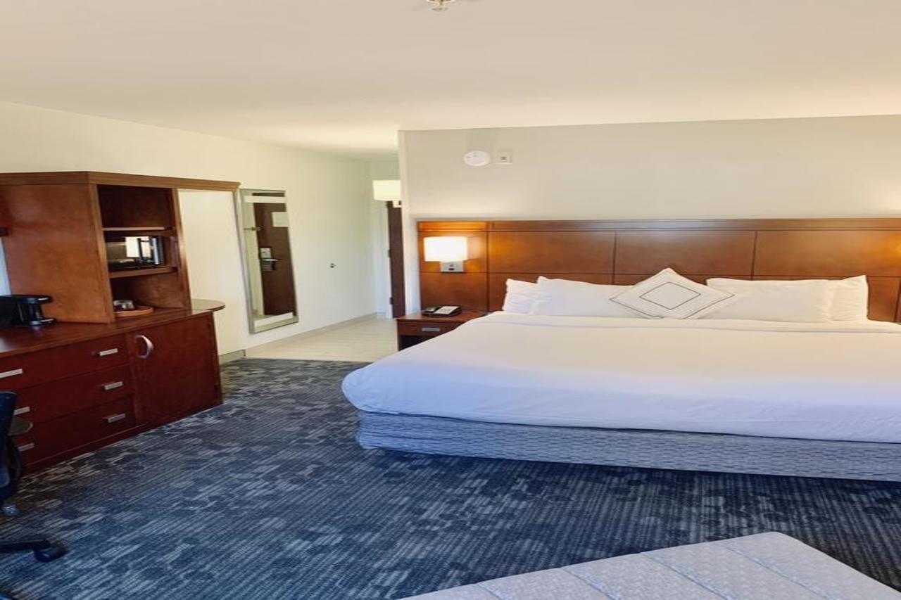 Courtyard By Marriott Myrtle Beach Barefoot Landing Briarcliffe Acres Exterior photo