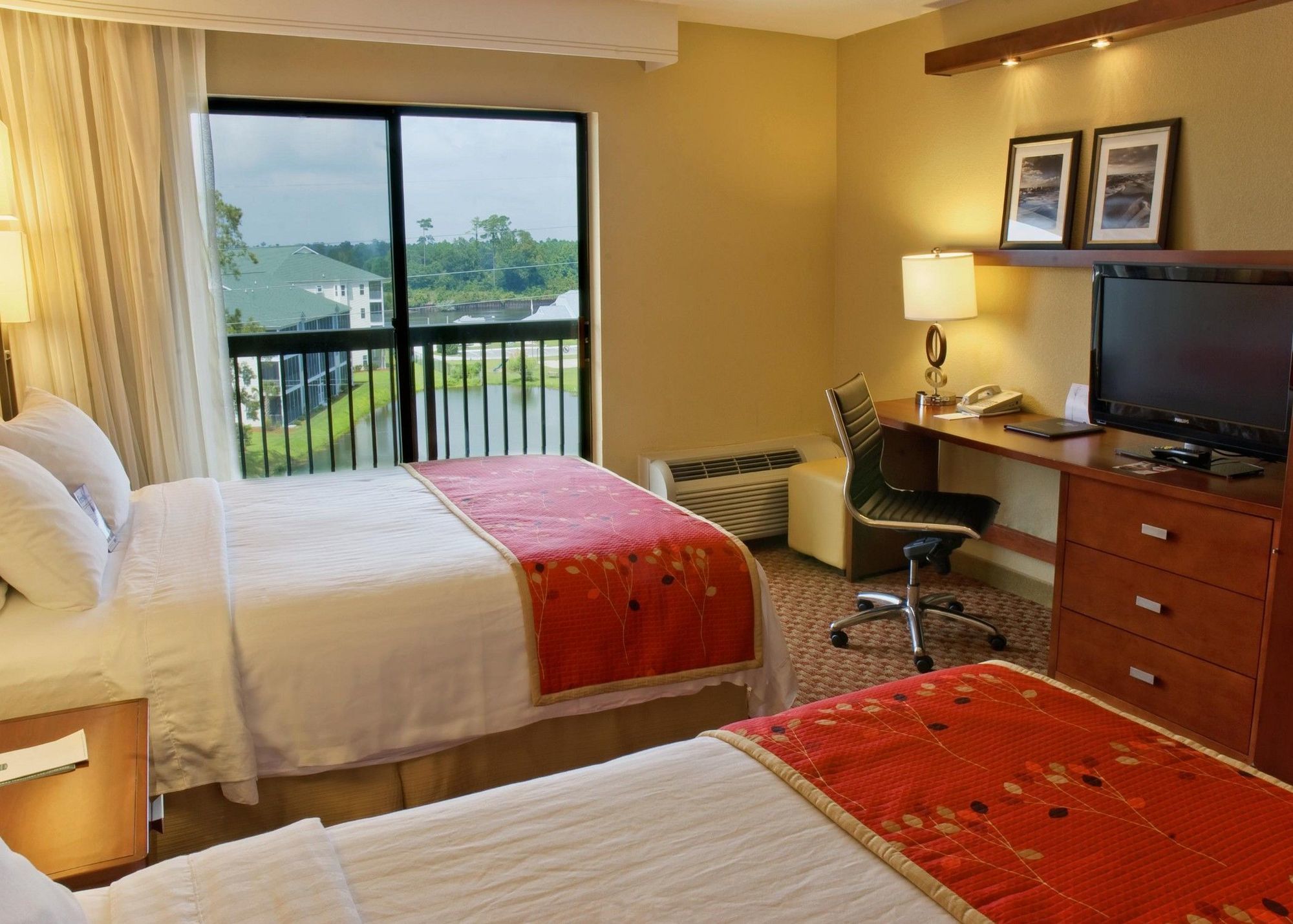 Courtyard By Marriott Myrtle Beach Barefoot Landing Briarcliffe Acres Exterior photo