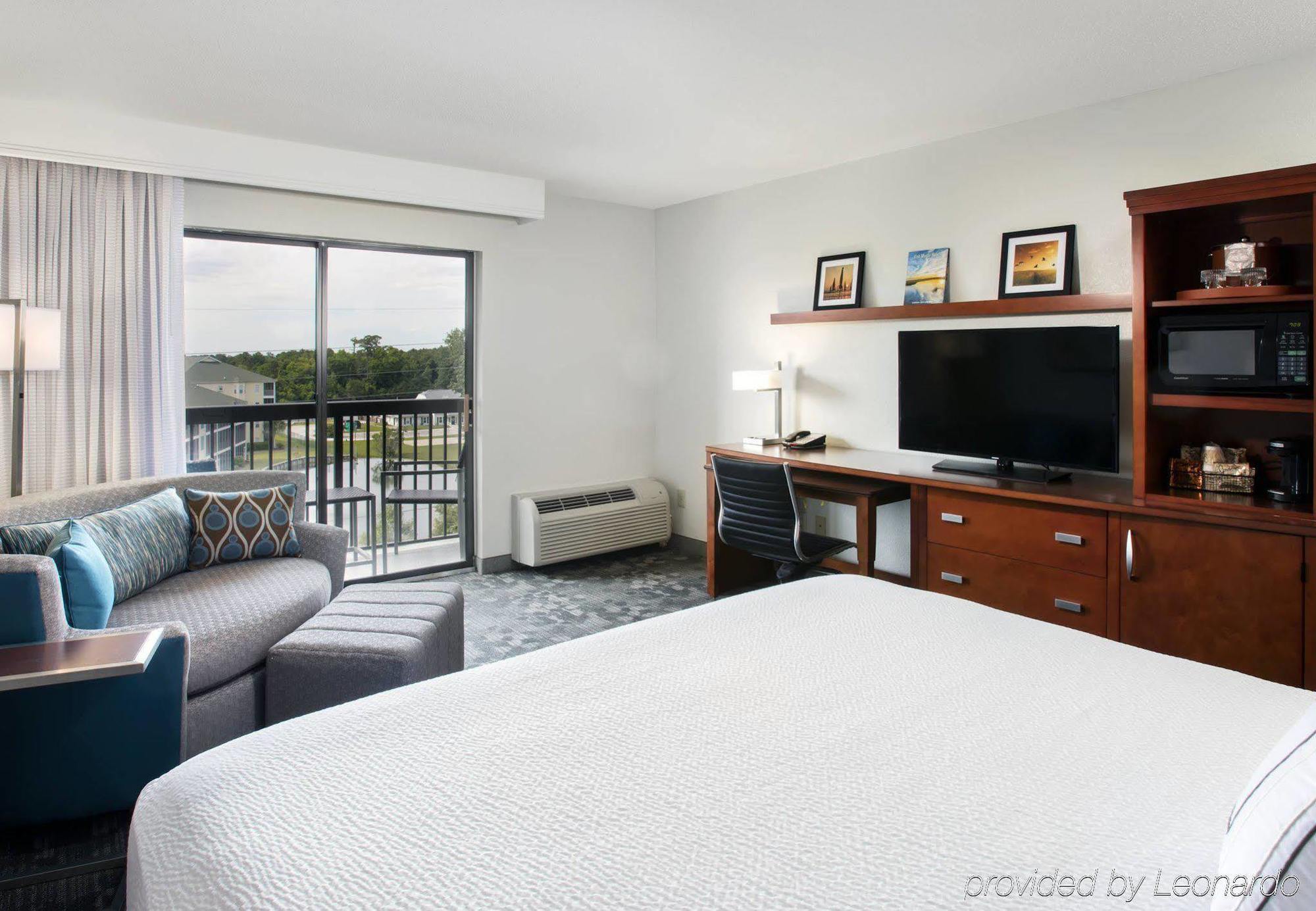 Courtyard By Marriott Myrtle Beach Barefoot Landing Briarcliffe Acres Exterior photo