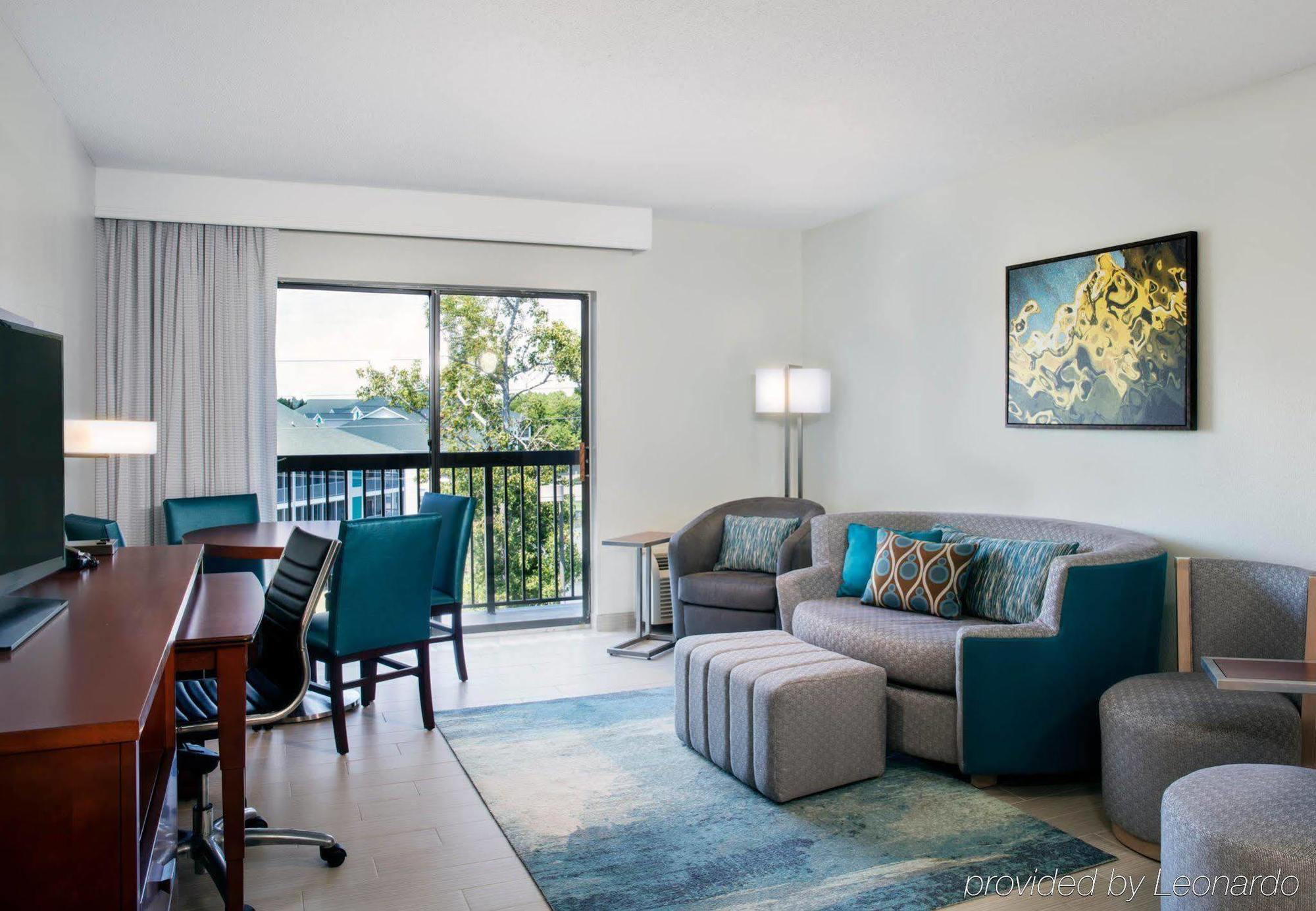 Courtyard By Marriott Myrtle Beach Barefoot Landing Briarcliffe Acres Exterior photo