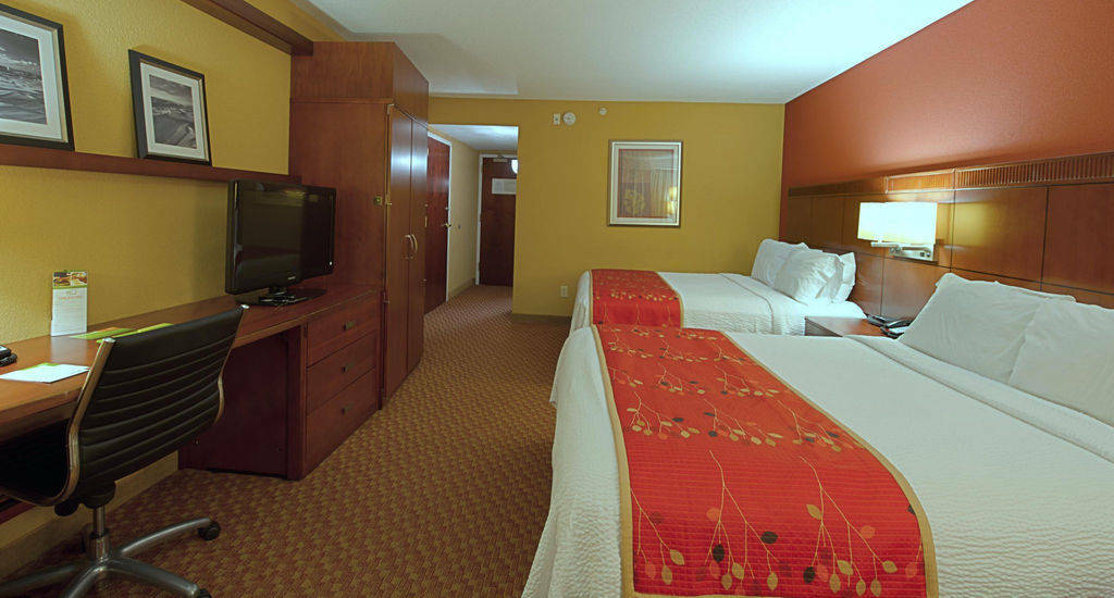 Courtyard By Marriott Myrtle Beach Barefoot Landing Briarcliffe Acres Exterior photo